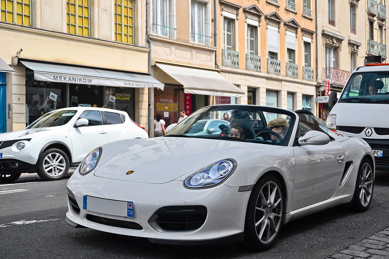 White Porsche 987 Boxster Spyder